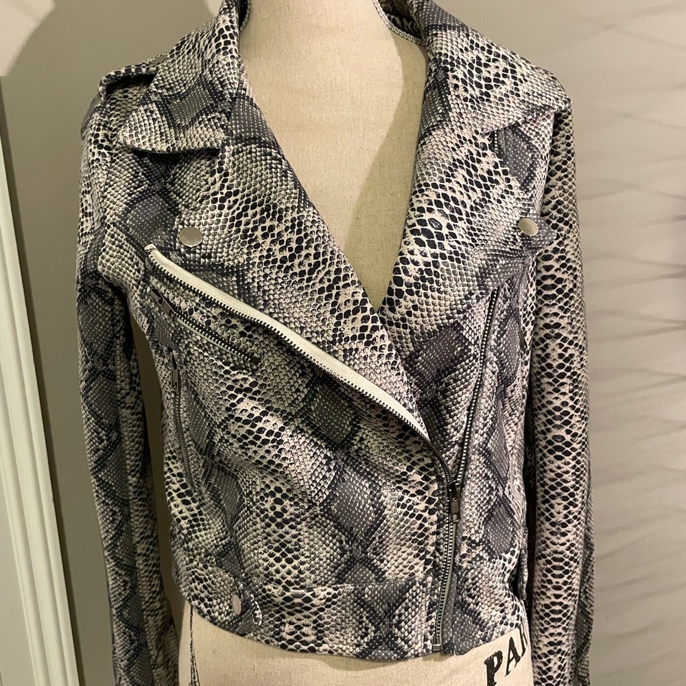 Animal print moto jacket with zippers and epaulets by Fate (M)